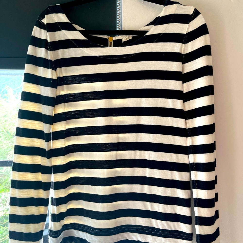 JCREW Thick Cotton Shirt with back zipper. Partially exposed back